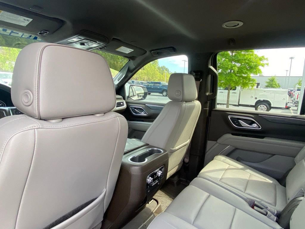 Used 2021 GMC Yukon SLT w/ SLT Luxury Package RWD image 22