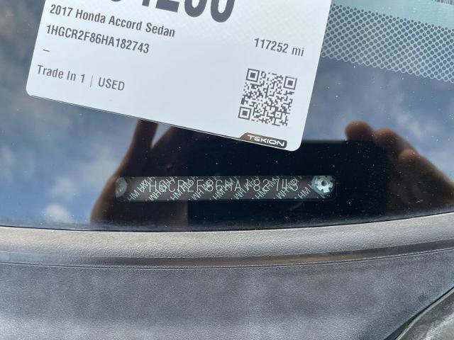 Used 2017 Honda Accord EX-L image 32