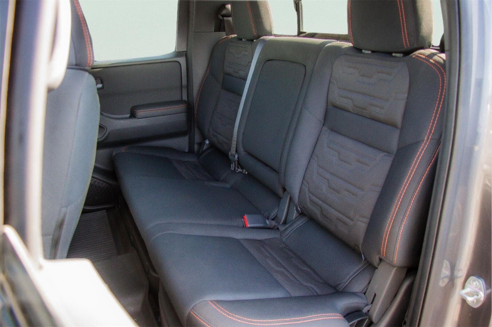 Used 2024 Nissan Frontier PRO-4X w/ Pro Convenience Package AWD/4WD image 10