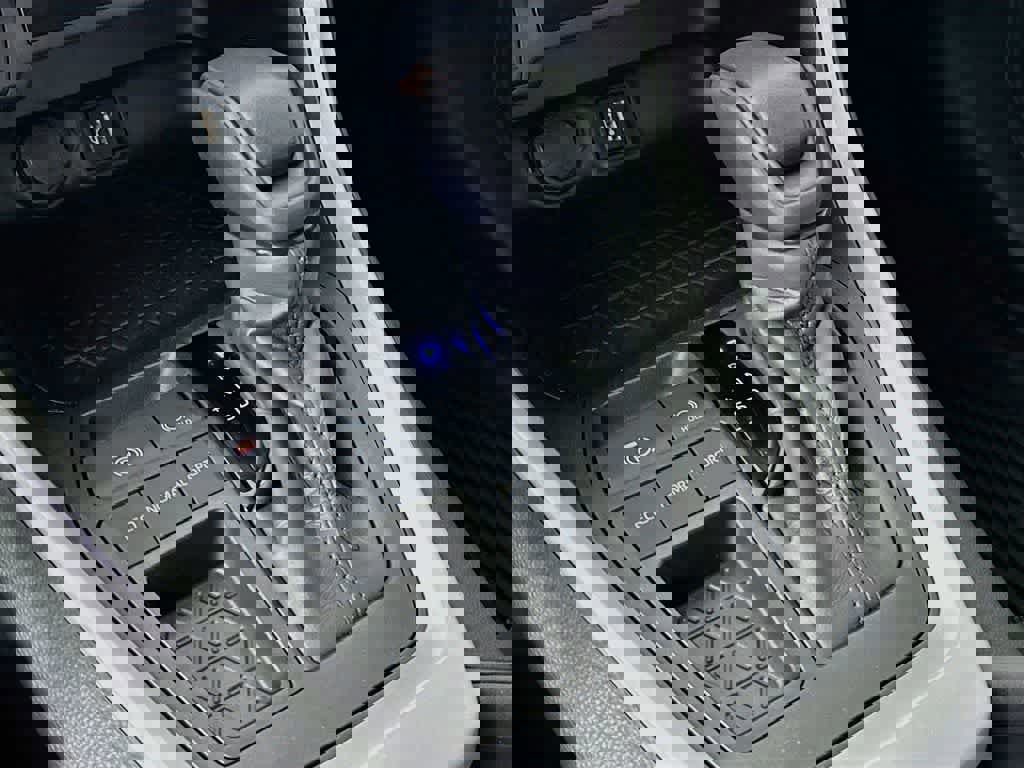 Used 2025 Toyota RAV4 LE FWD image 22