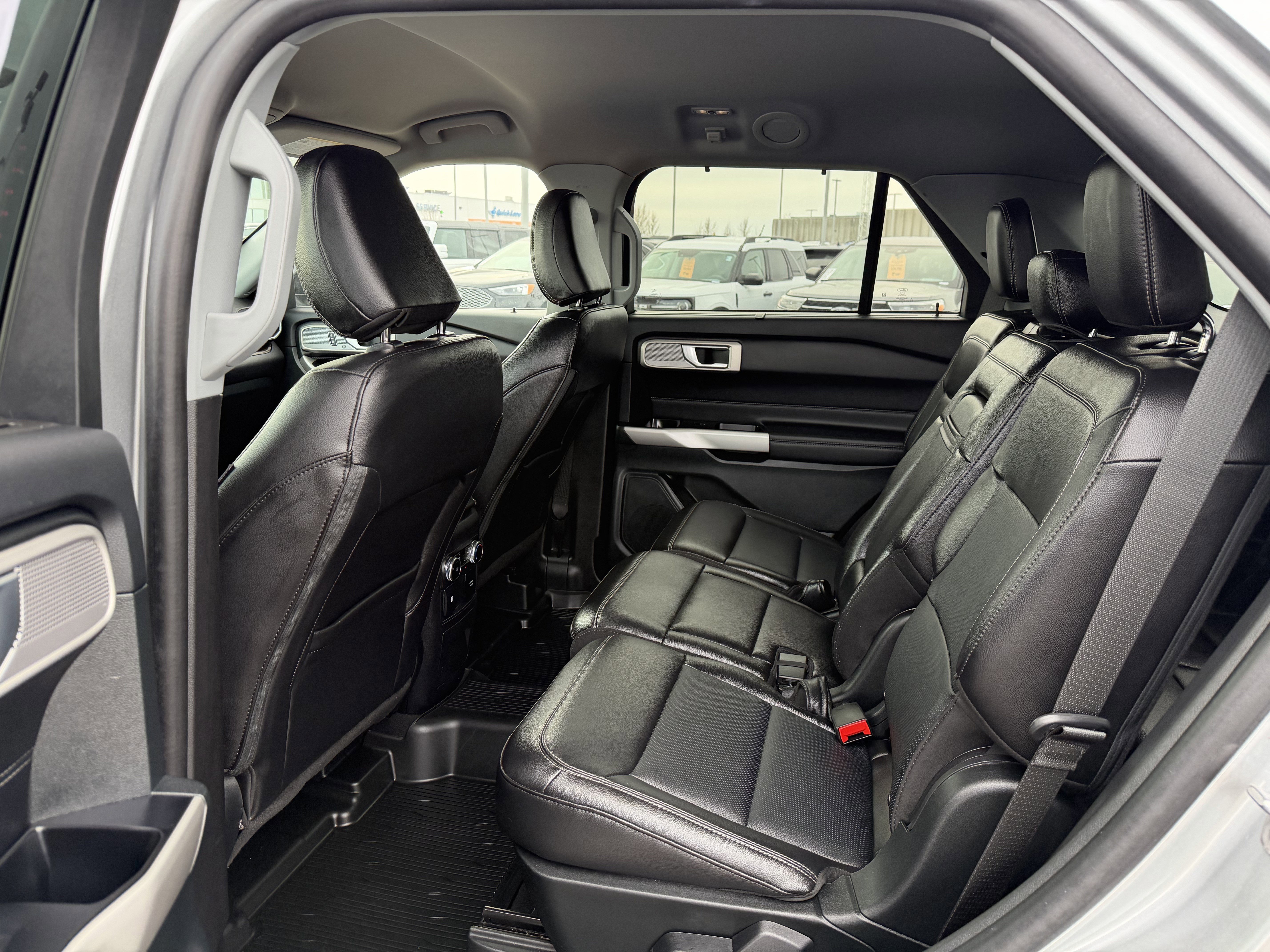 Certified 2023 Ford Explorer Limited w/ Equipment Group 301A image 19