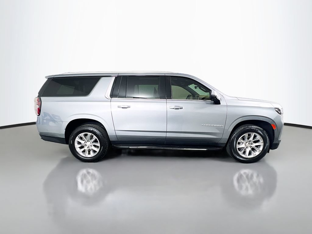 Used 2023 Chevrolet Suburban Premier w/ Advanced Technology Package AWD/4WD image 37