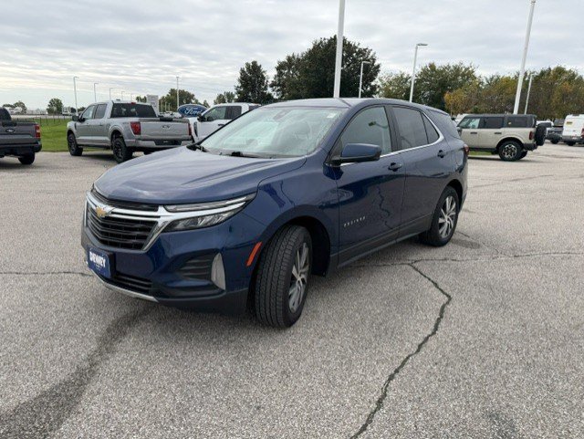 Used 2023 Chevrolet Equinox LT AWD/4WD image 3