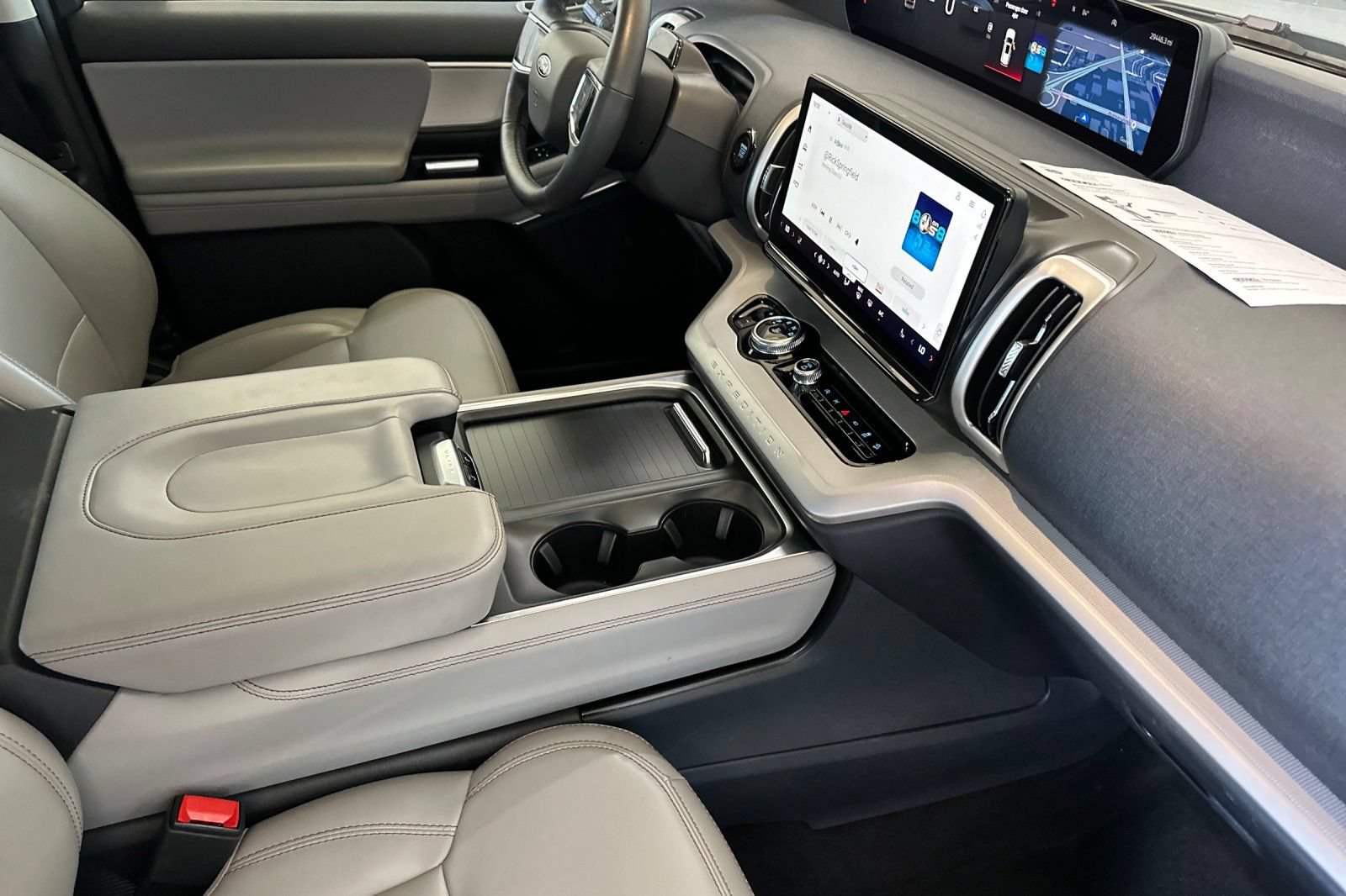 Certified 2025 Ford Expedition Active AWD/4WD image 17