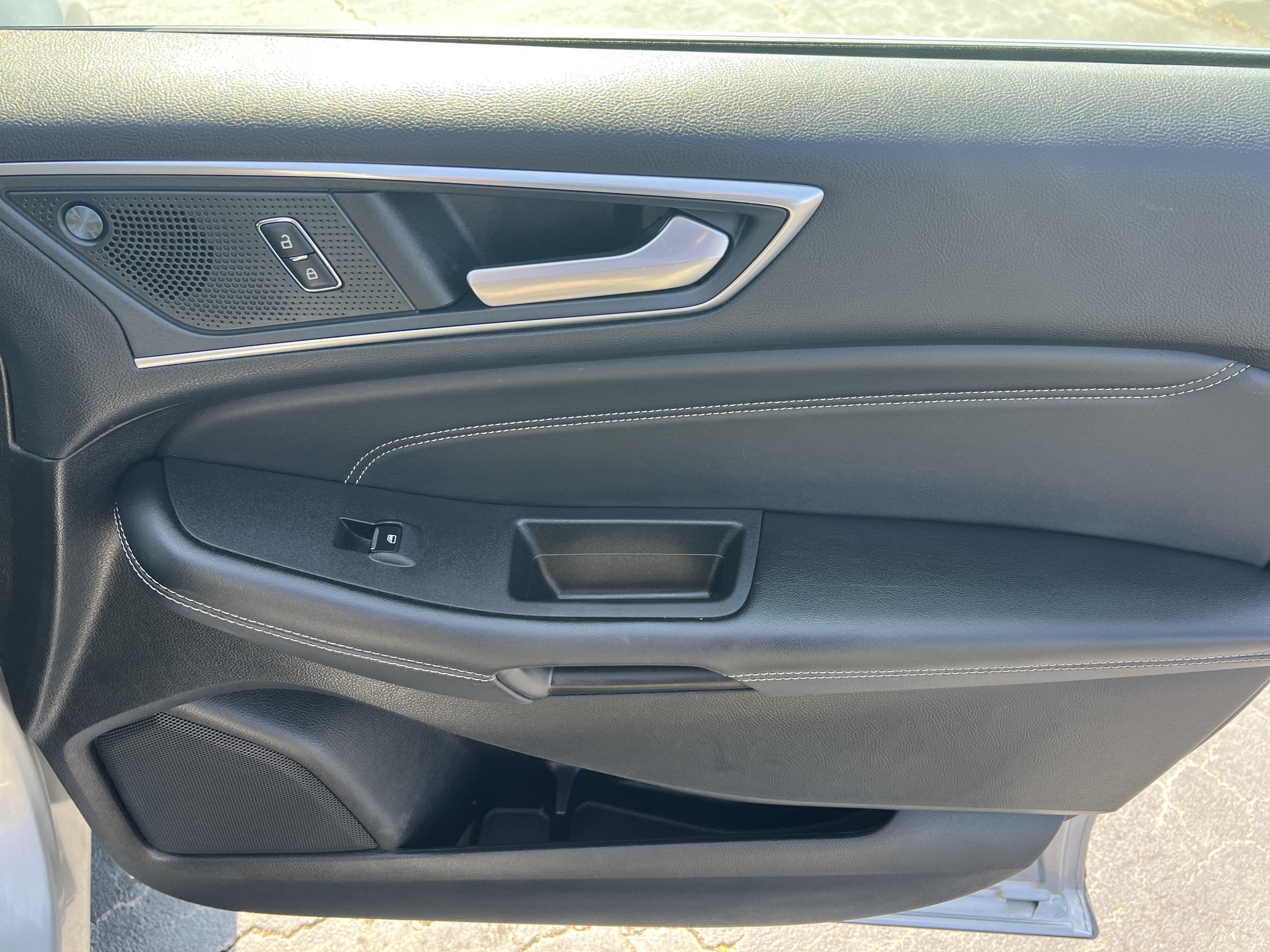 Certified 2024 Ford Edge Titanium AWD/4WD image 15