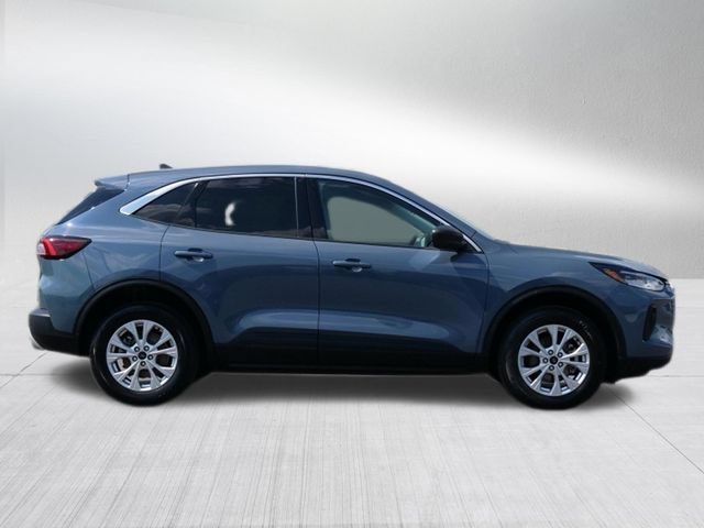 Certified 2023 Ford Escape Active w/ Tech Pack #1 AWD/4WD image 2