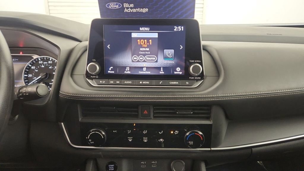 Used 2024 Nissan Rogue S AWD/4WD image 13
