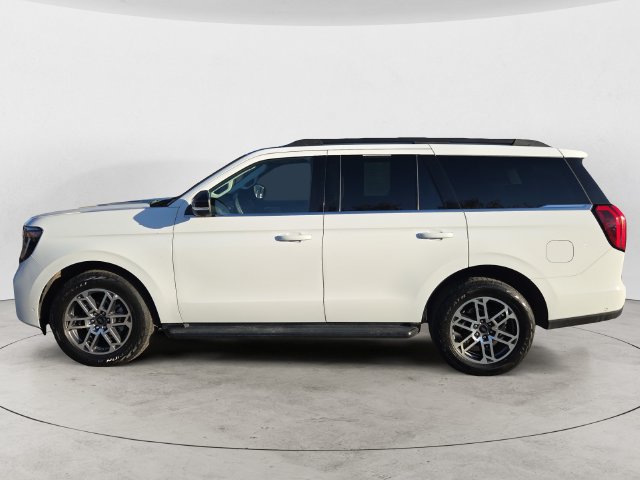 Certified 2025 Ford Expedition Active AWD/4WD image 8