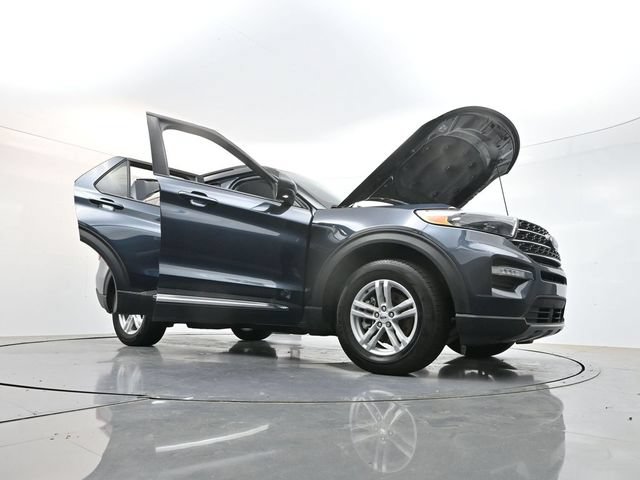 Certified 2023 Ford Explorer XLT w/ Equipment Group 202A AWD/4WD image 50