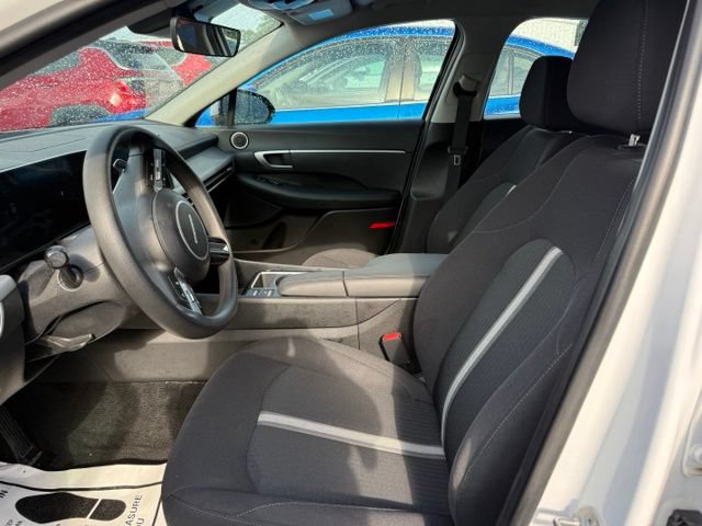Used 2025 Hyundai Sonata SEL FWD image 6