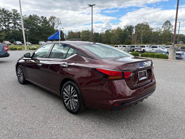 Used 2025 Nissan Altima 2.5 SV FWD image 6