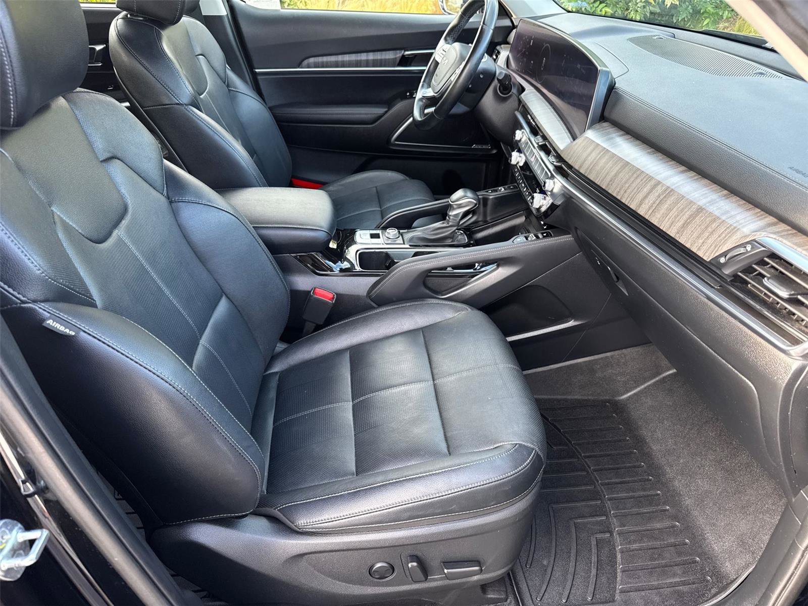 Used 2023 Kia Telluride SX AWD/4WD image 16