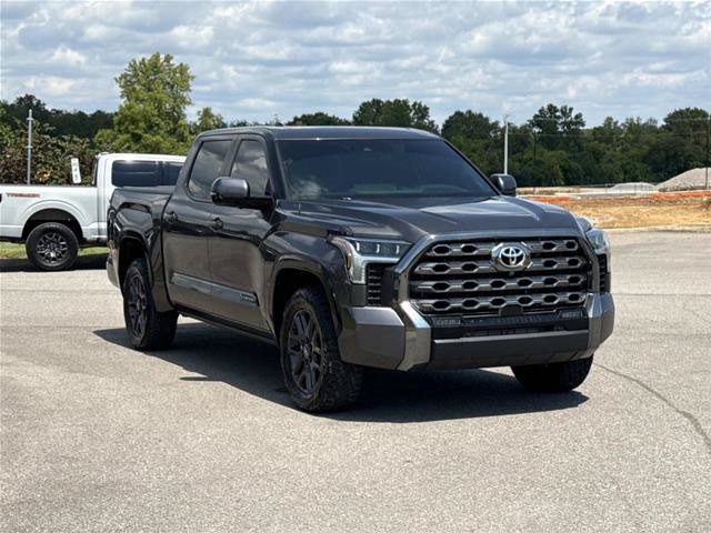 Used 2025 Toyota Tundra Platinum AWD/4WD image 3