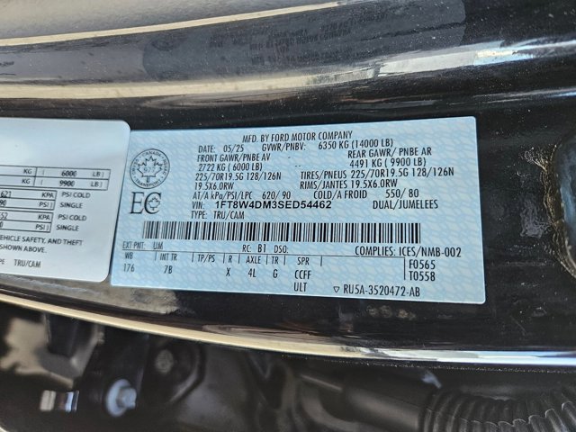 Certified 2025 Ford F450 Platinum AWD/4WD image 32