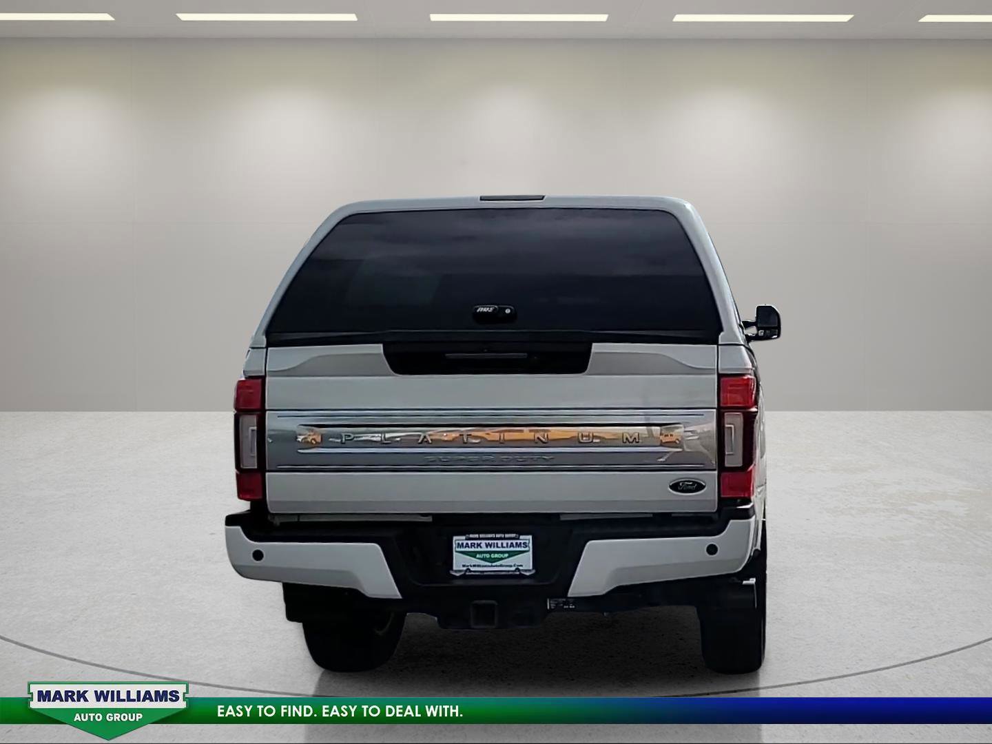 Certified 2020 Ford F350 Platinum w/ FX4 Off-Road Package AWD/4WD image 5
