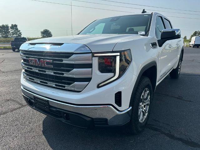 Used 2023 GMC Sierra 1500 SLE AWD/4WD image 4