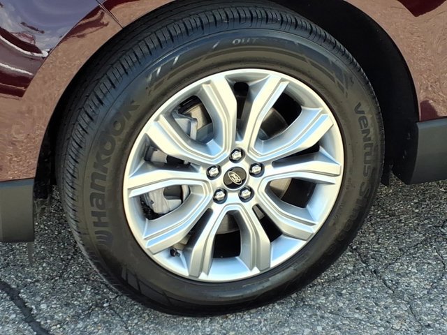 Certified 2024 Ford Edge Titanium w/ Equipment Group 301A AWD/4WD image 21