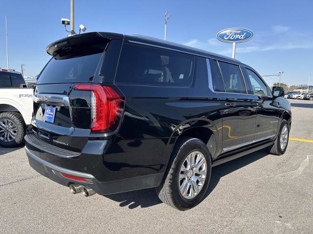 Used 2022 GMC Yukon XL Denali RWD image 5