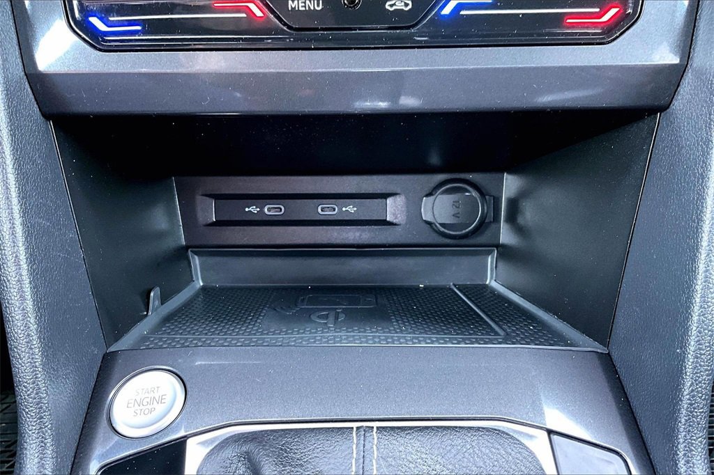 Used 2022 Volkswagen Tiguan SEL R-Line image 32