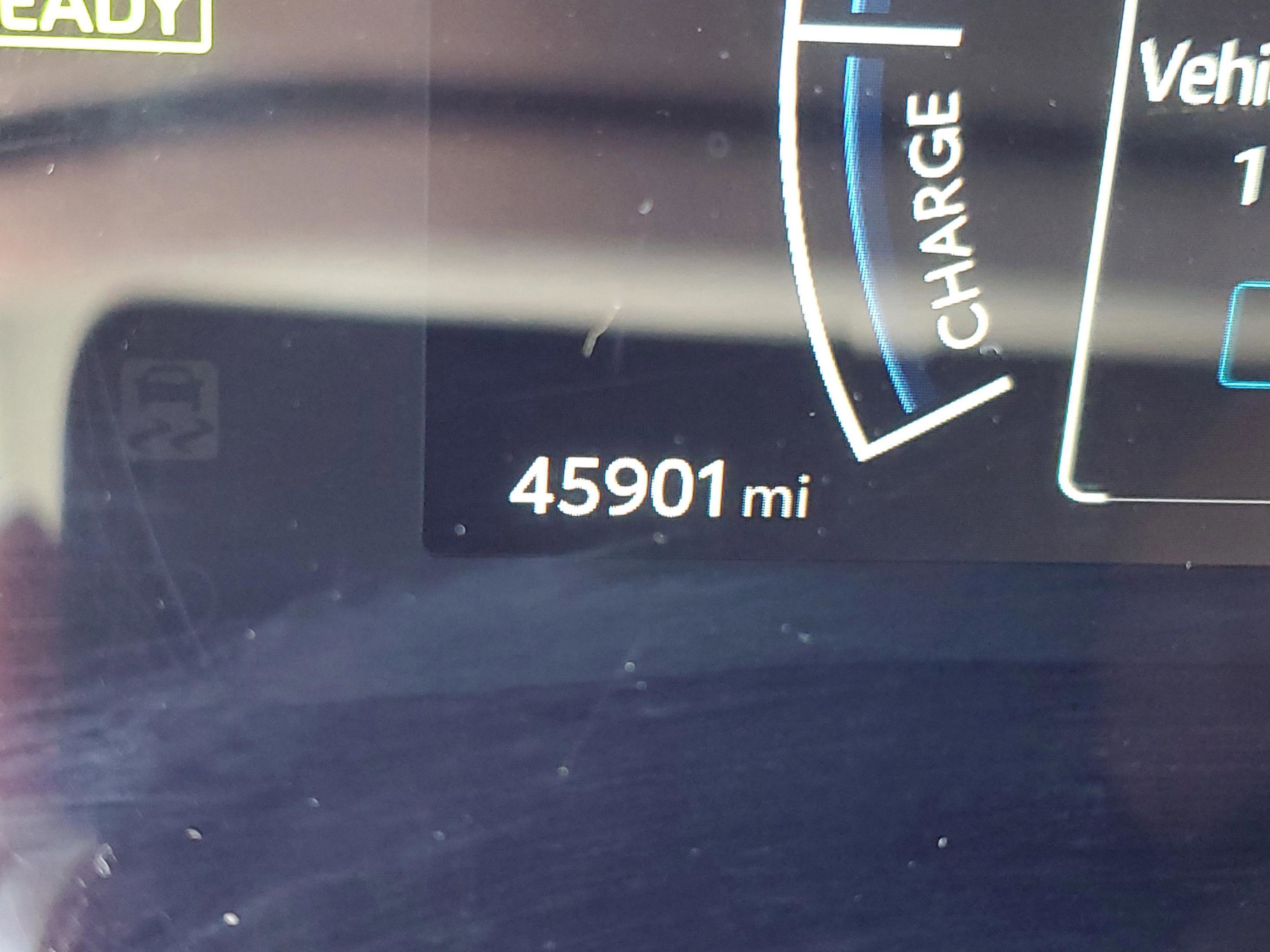 Used 2025 Toyota Camry LE image 28