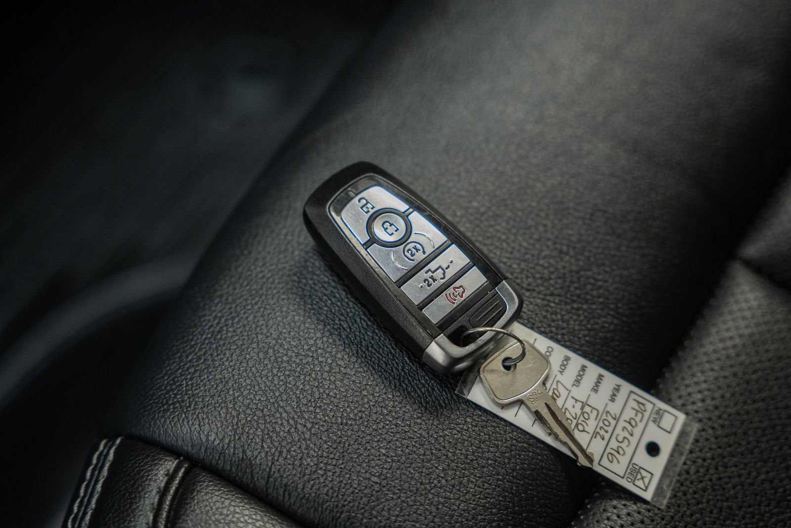 Certified 2022 Ford F250 Lariat w/ Black Appearance Pkg image 58