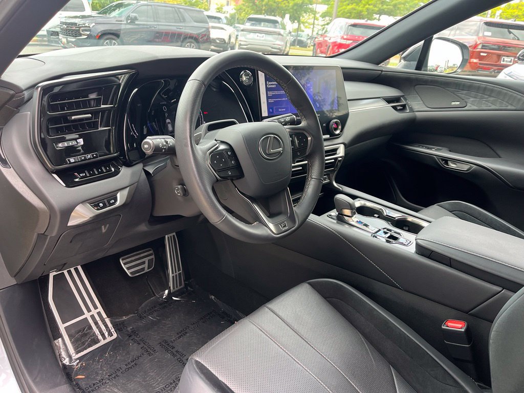 Used 2023 Lexus RX 500h F Sport w/ Accessory Package (2T) AWD/4WD image 25