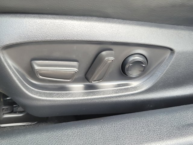 Used 2024 Toyota Camry SE w/ Convenience Package FWD image 20