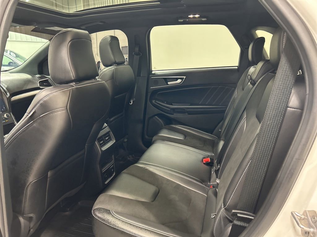 Certified 2023 Ford Edge ST w/ Convenience Package image 26