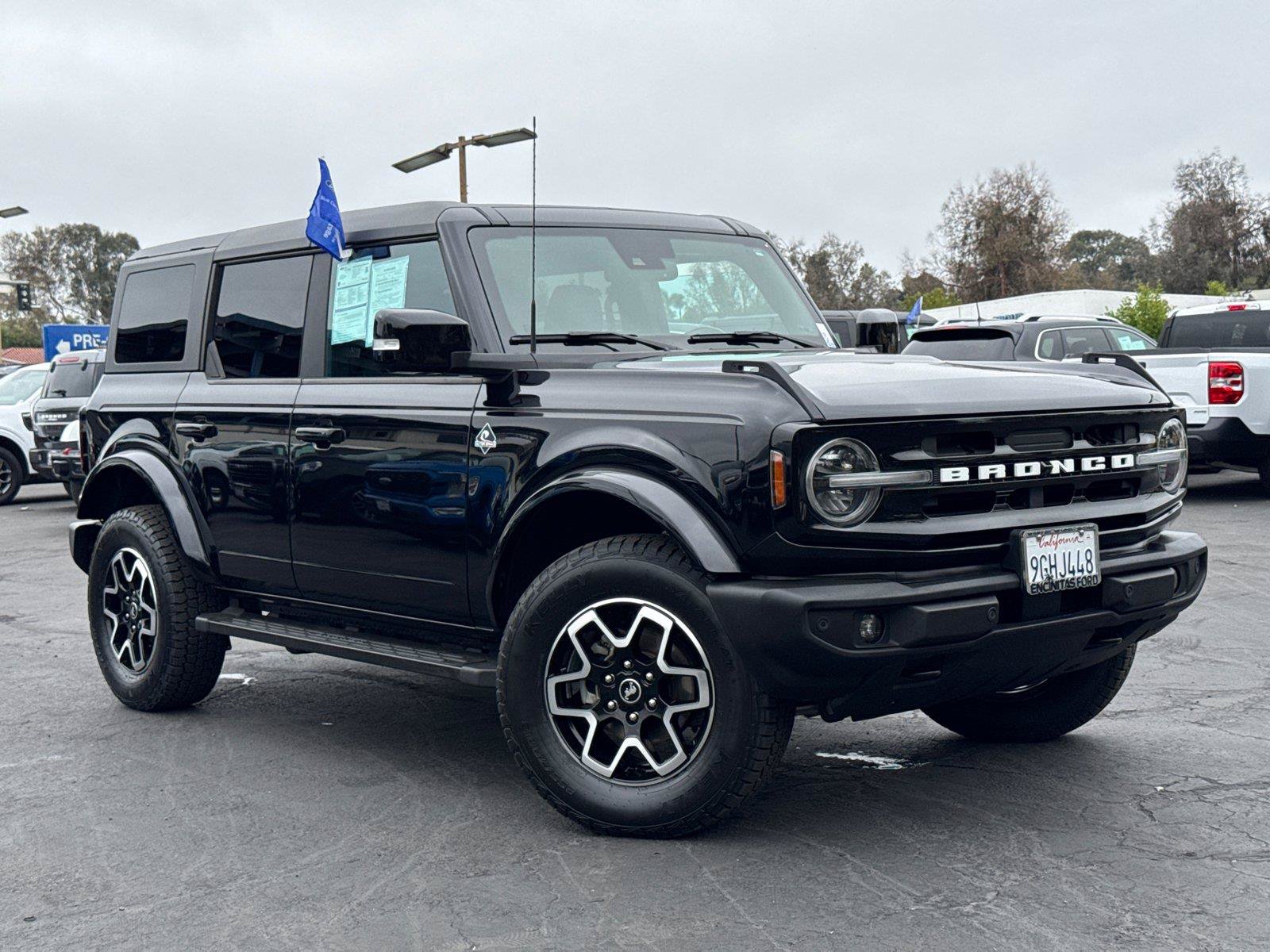 Certified 2023 Ford Bronco Outer Banks AWD/4WD image 2