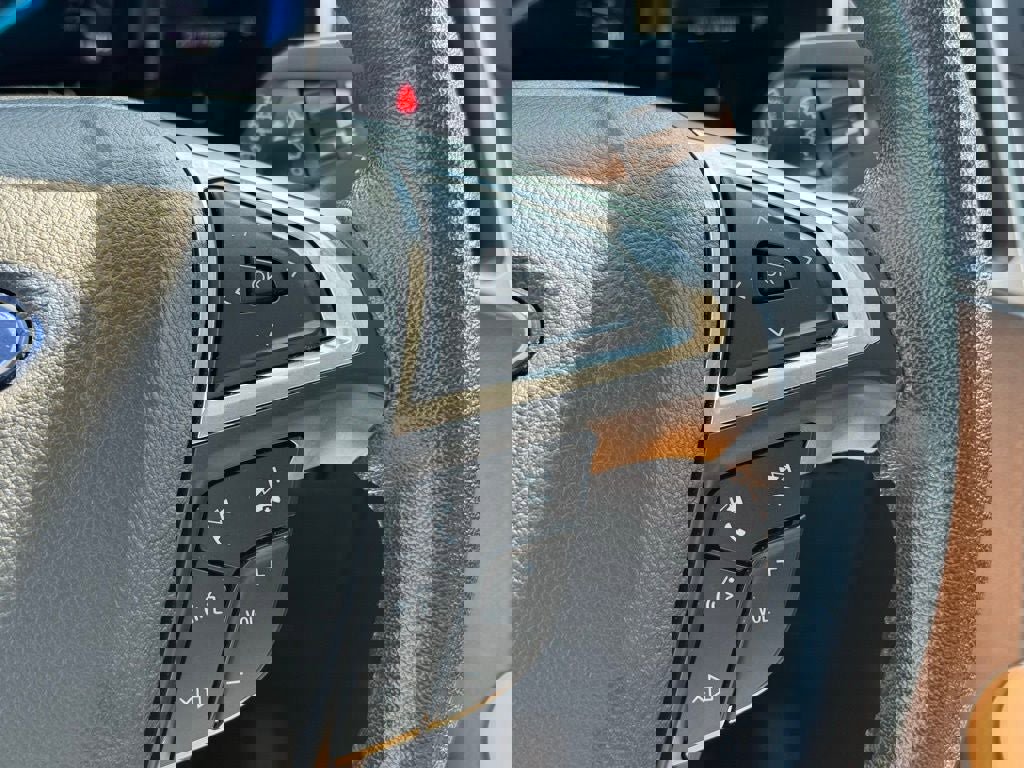 Certified 2022 Ford Edge SEL image 28