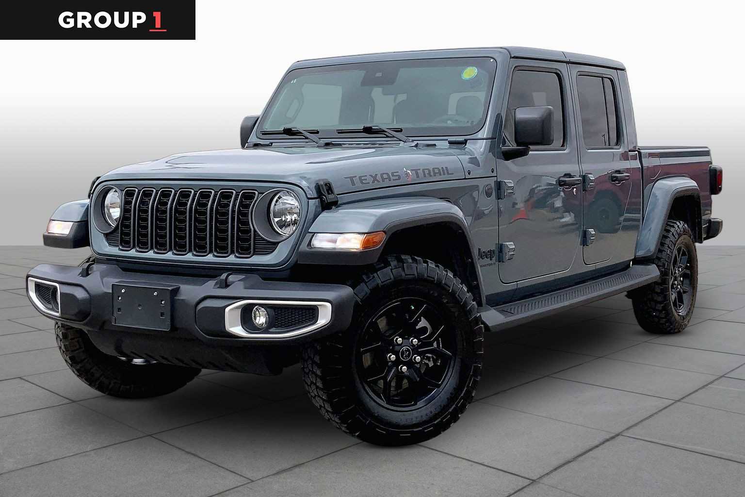 Used 2025 Jeep Gladiator Sport image 1