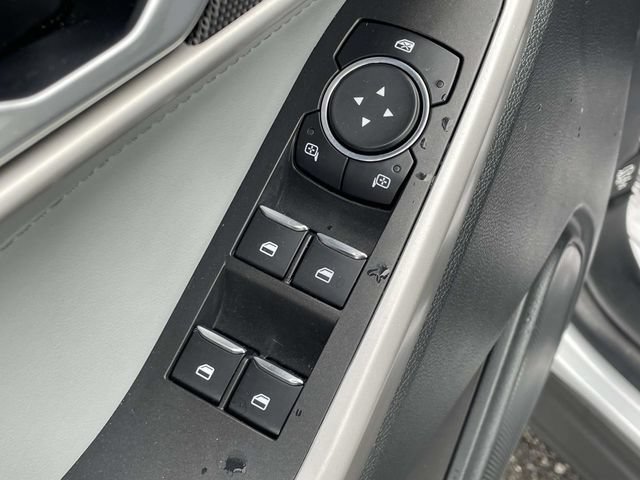 Certified 2023 Ford Explorer XLT w/ Equipment Group 202A RWD image 17