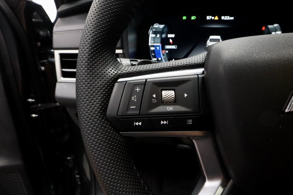Used 2024 Mitsubishi Outlander SE Black Edition AWD/4WD image 27