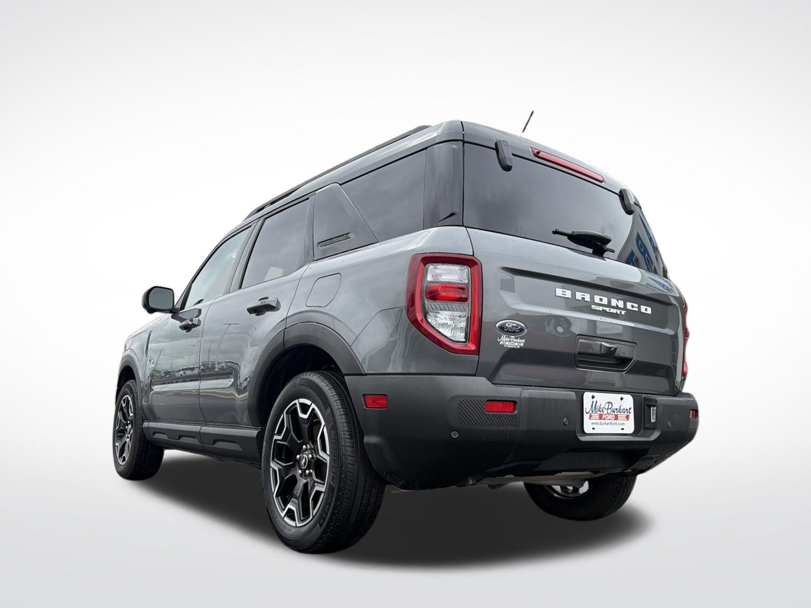 Certified 2025 Ford Bronco Sport Outer Banks w/ Outer Banks Tech Package+ AWD/4WD image 15