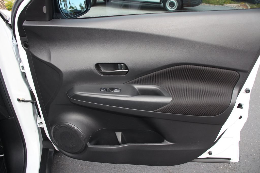 Used 2022 Nissan Kicks S FWD image 27