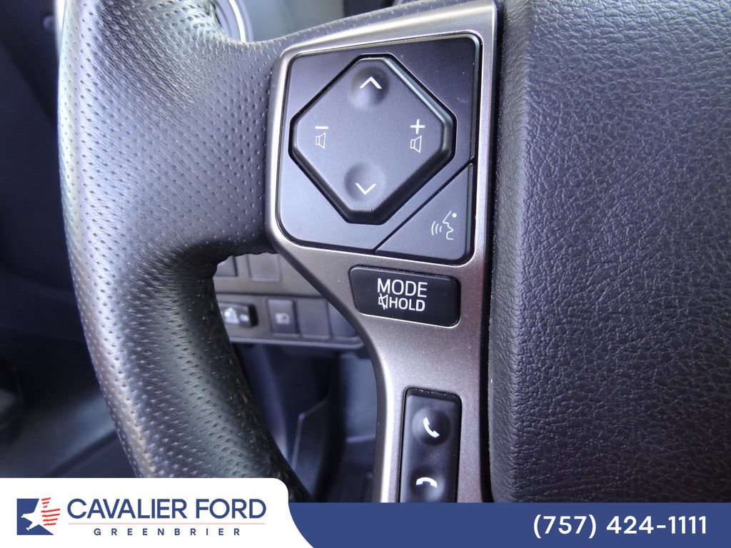 Used 2022 Toyota Tacoma SR5 w/ Technology Package RWD image 18
