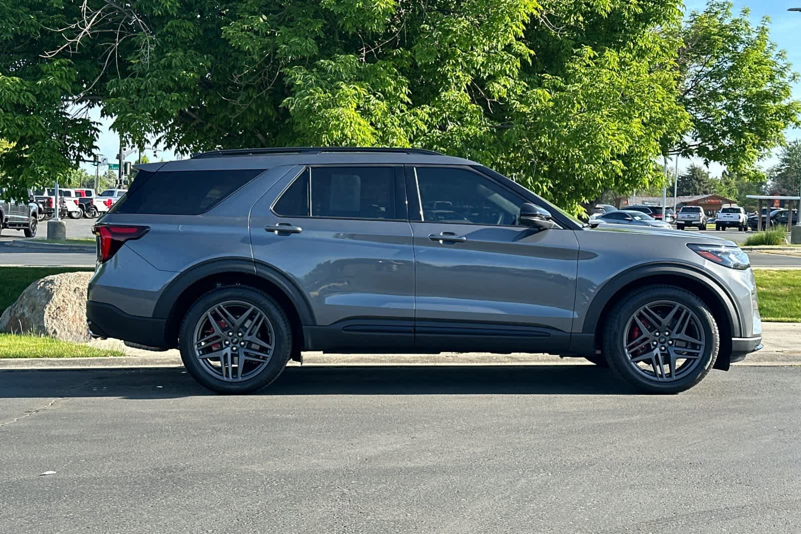 Certified 2026 Ford Explorer ST w/ Sun And Sound Package AWD/4WD image 8
