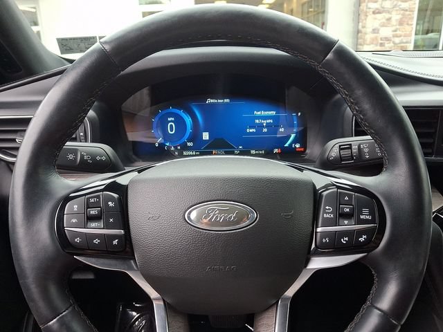 Certified 2022 Ford Explorer Platinum w/ Equipment Group 601A AWD/4WD image 27