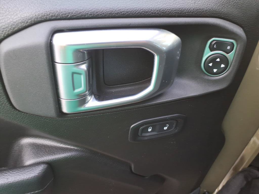 Used 2025 Jeep Wrangler Unlimited Sport AWD/4WD image 11