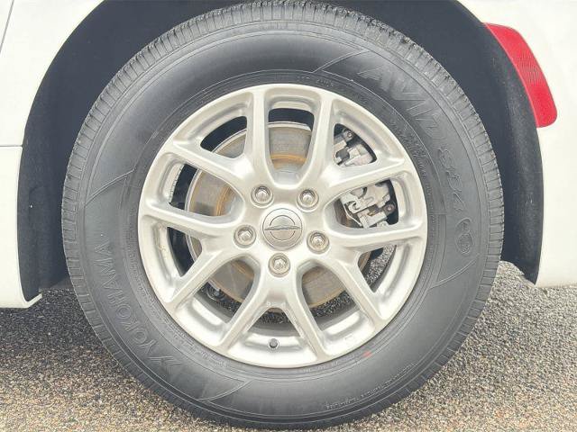 Used 2024 Chrysler Pacifica Touring-L FWD image 14