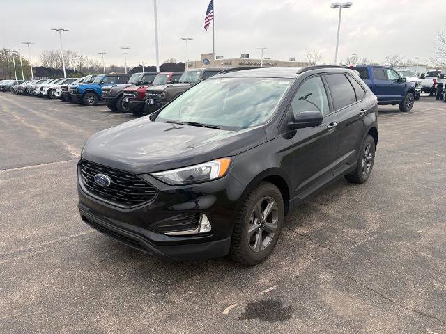 Certified 2023 Ford Edge SEL w/ Sport Appearance Package AWD/4WD image 6