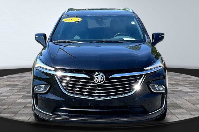 Used 2023 Buick Enclave Essence w/ Experience Buick Package FWD image 3