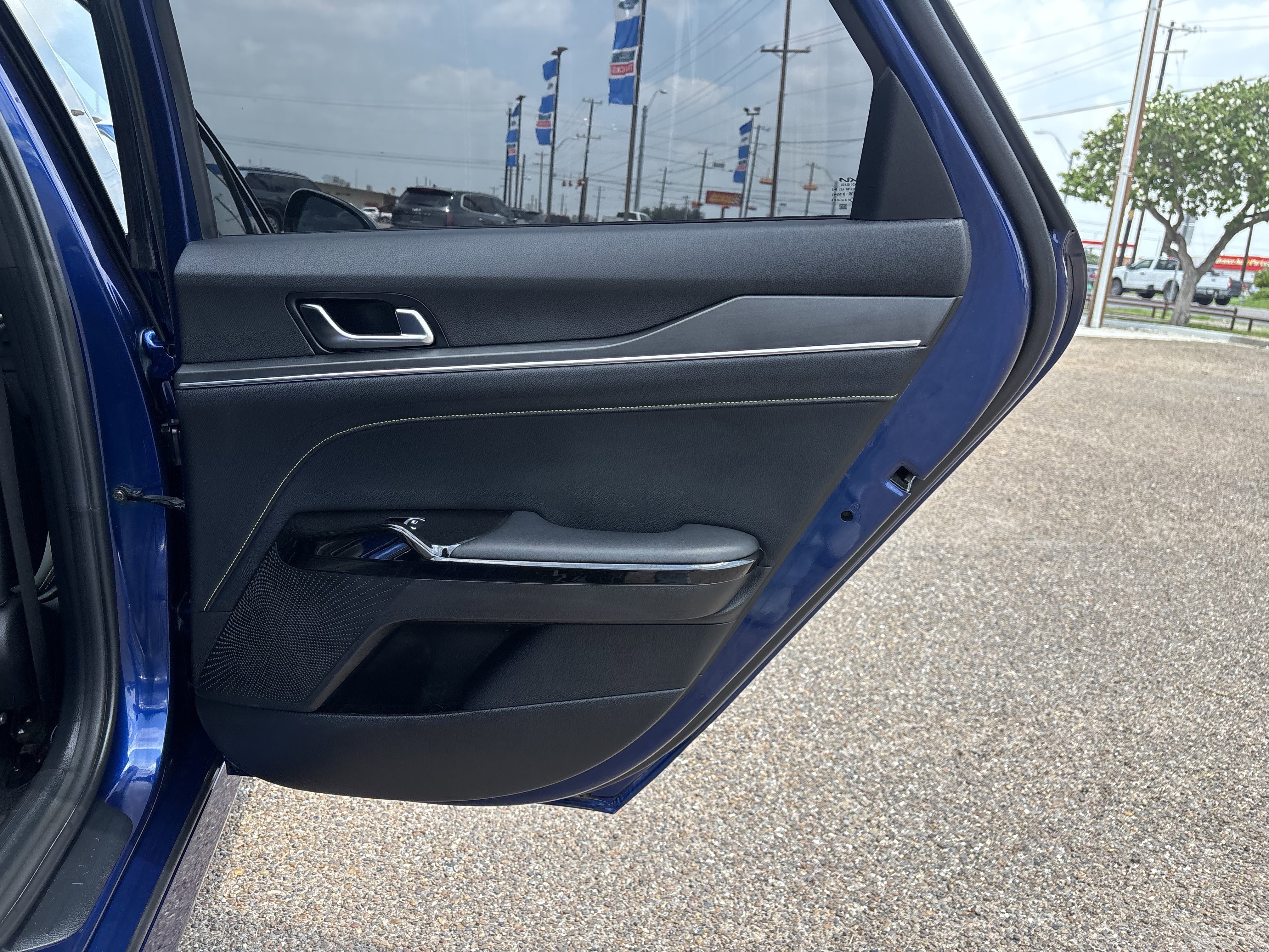 Used 2025 Kia K5 GT FWD image 19
