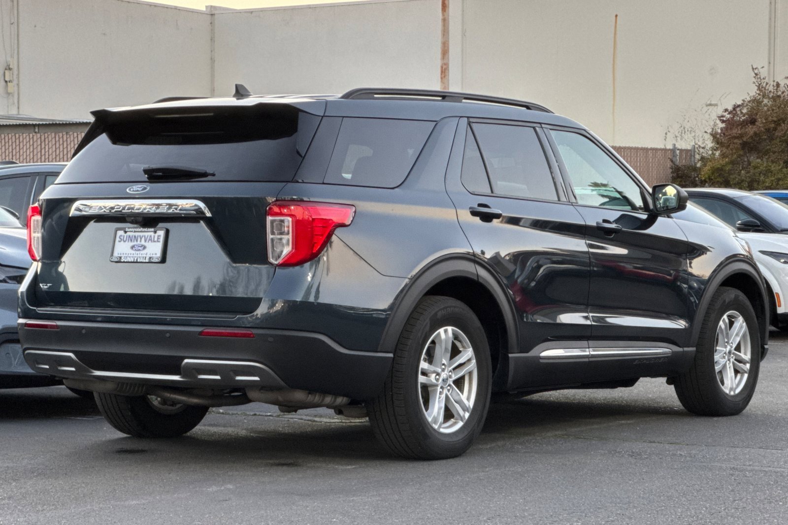 Certified 2022 Ford Explorer XLT w/ Equipment Group 202A image 4