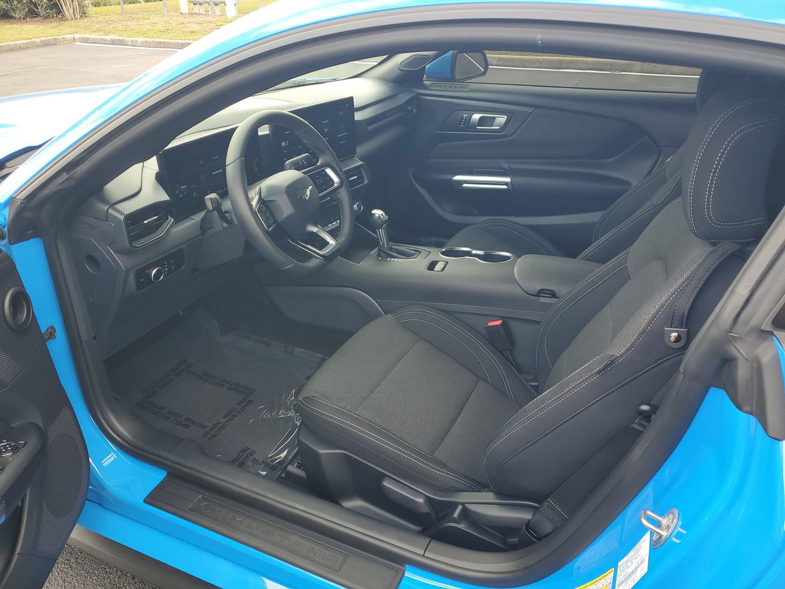 Certified 2025 Ford Mustang Coupe RWD image 10
