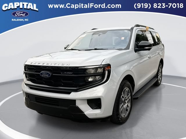Certified 2025 Ford Expedition Active AWD/4WD image 1
