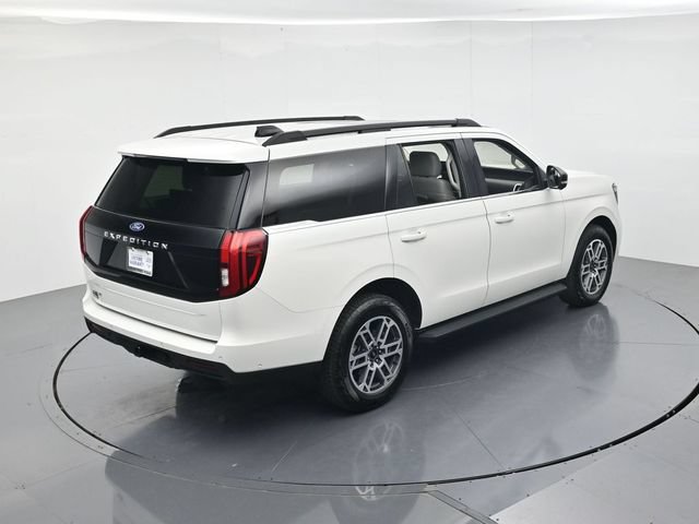 Certified 2025 Ford Expedition Active AWD/4WD image 45
