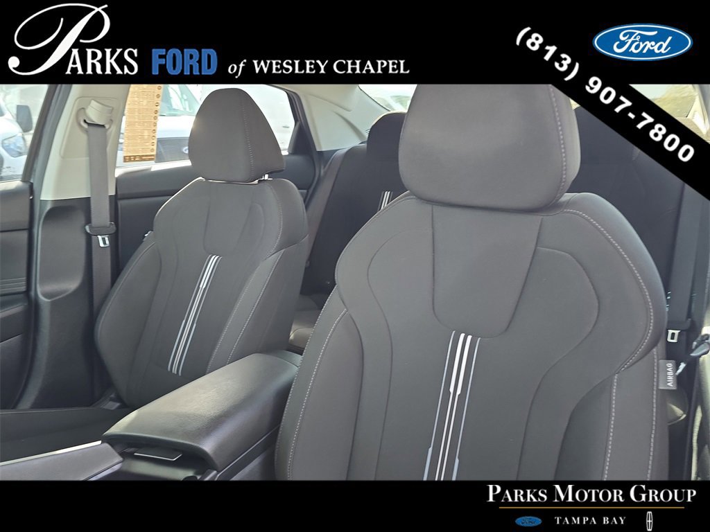 Used 2023 Hyundai Elantra SEL image 18