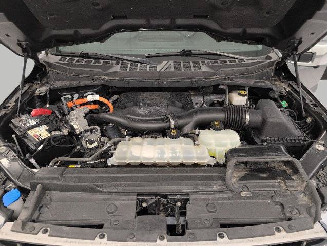 Certified 2021 Ford F150 Lariat w/ Max Trailer Tow Package AWD/4WD image 8