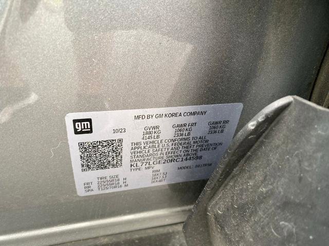 Used 2024 Chevrolet Trax RS w/ Sunroof Package FWD image 17